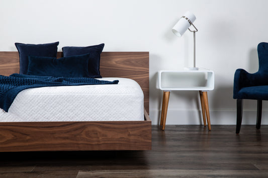 Gwen: Medium Firm (789 Quantum Edge) - 11.5"